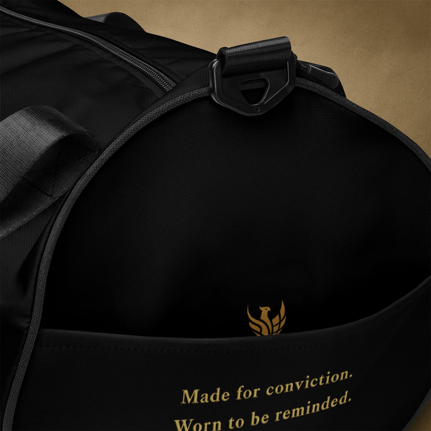 Weekender Convicion Carrier close up